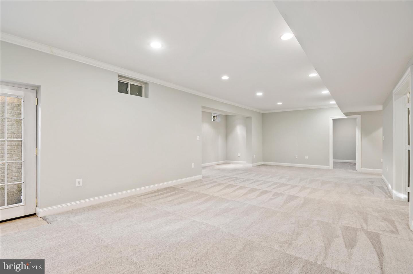 6825 WILLIAMSBURG BLVD, ARLINGTON, Virginia 22213, 6 Bedrooms Bedrooms, ,4 BathroomsBathrooms,Residential,For sale,6825 WILLIAMSBURG BLVD,VAAR2058744 MLS # VAAR2058744