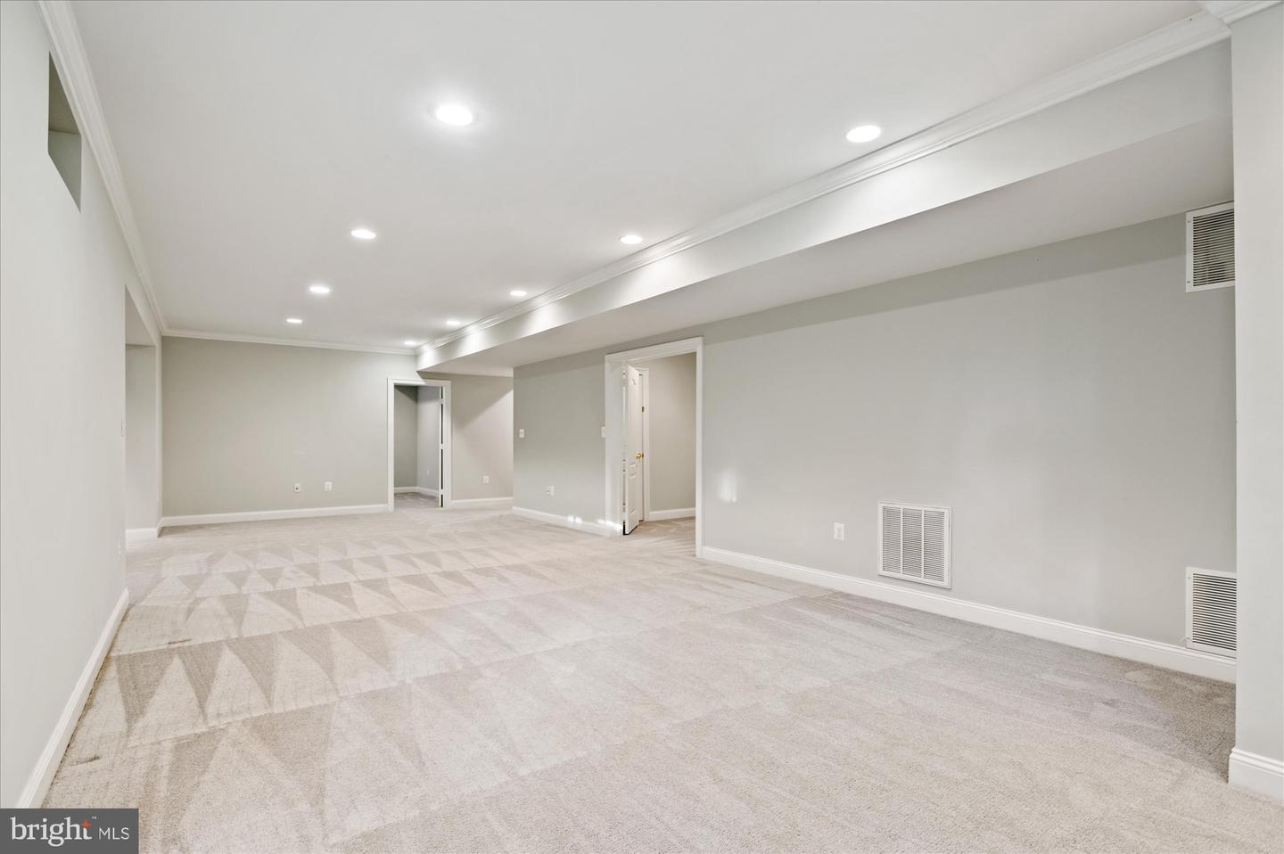 6825 WILLIAMSBURG BLVD, ARLINGTON, Virginia 22213, 6 Bedrooms Bedrooms, ,4 BathroomsBathrooms,Residential,For sale,6825 WILLIAMSBURG BLVD,VAAR2058744 MLS # VAAR2058744