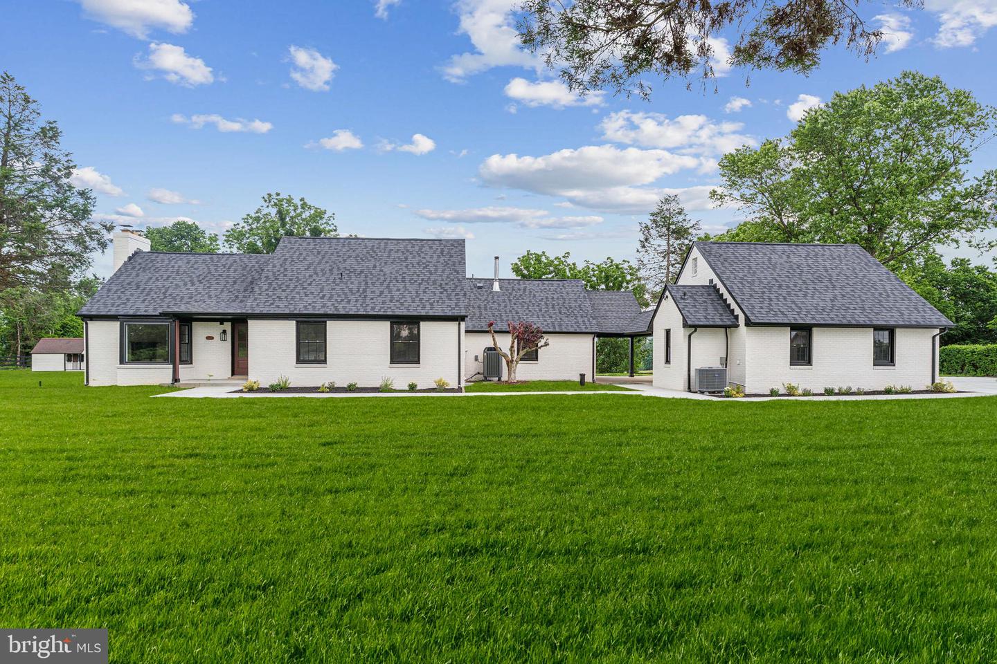 39891 OLD WHEATLAND RD, WATERFORD, Virginia 20197, 4 Bedrooms Bedrooms, ,4 BathroomsBathrooms,Residential,For sale,39891 OLD WHEATLAND RD,VALO2098656 MLS # VALO2098656