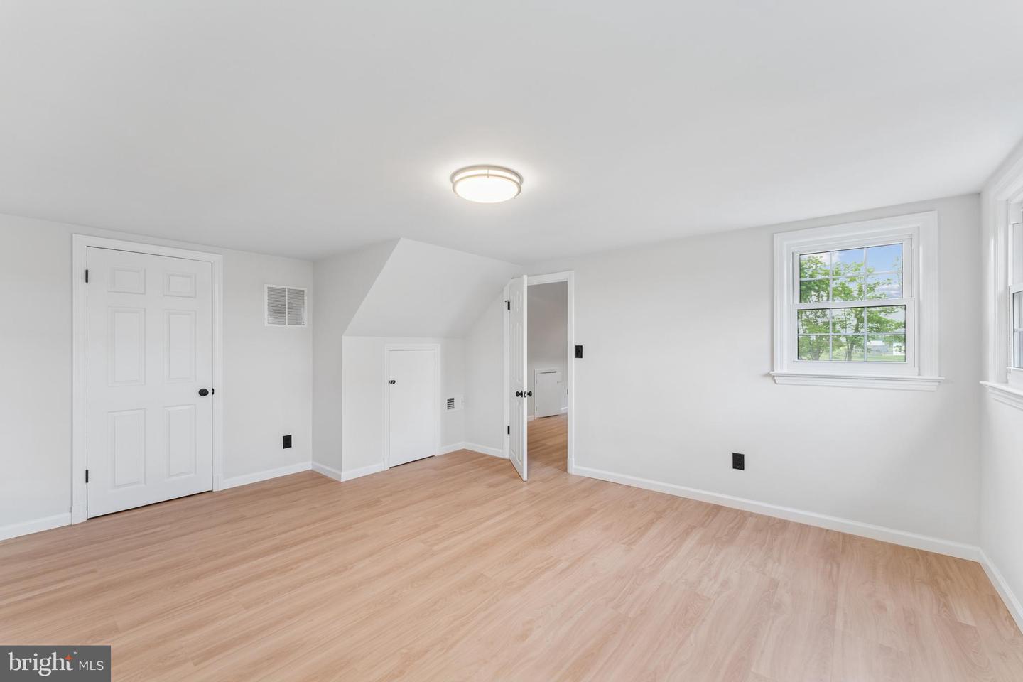 39891 OLD WHEATLAND RD, WATERFORD, Virginia 20197, 4 Bedrooms Bedrooms, ,4 BathroomsBathrooms,Residential,For sale,39891 OLD WHEATLAND RD,VALO2098656 MLS # VALO2098656