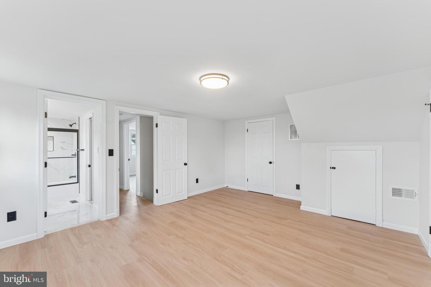 39891 OLD WHEATLAND RD, WATERFORD, Virginia 20197, 4 Bedrooms Bedrooms, ,4 BathroomsBathrooms,Residential,For sale,39891 OLD WHEATLAND RD,VALO2098656 MLS # VALO2098656