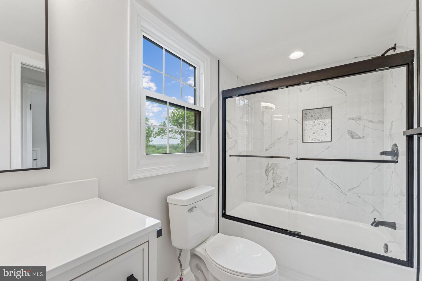 39891 OLD WHEATLAND RD, WATERFORD, Virginia 20197, 4 Bedrooms Bedrooms, ,4 BathroomsBathrooms,Residential,For sale,39891 OLD WHEATLAND RD,VALO2098656 MLS # VALO2098656