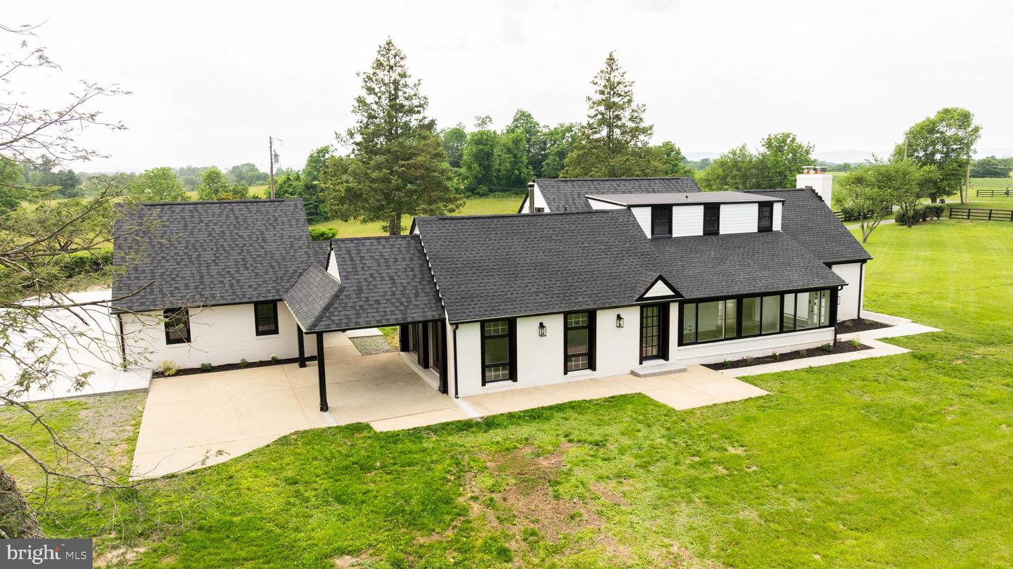 39891 OLD WHEATLAND RD, WATERFORD, Virginia 20197, 4 Bedrooms Bedrooms, ,4 BathroomsBathrooms,Residential,For sale,39891 OLD WHEATLAND RD,VALO2098656 MLS # VALO2098656
