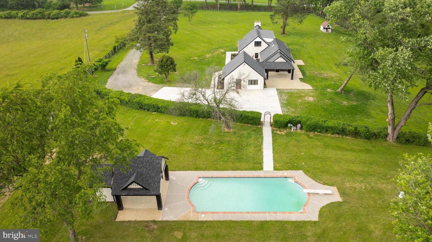 39891 OLD WHEATLAND RD, WATERFORD, Virginia 20197, 4 Bedrooms Bedrooms, ,4 BathroomsBathrooms,Residential,For sale,39891 OLD WHEATLAND RD,VALO2098656 MLS # VALO2098656