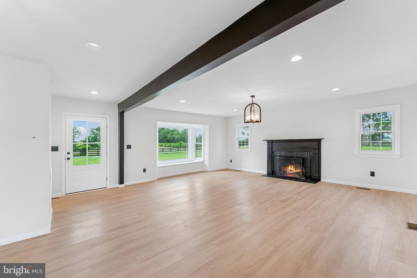 39891 OLD WHEATLAND RD, WATERFORD, Virginia 20197, 4 Bedrooms Bedrooms, ,4 BathroomsBathrooms,Residential,For sale,39891 OLD WHEATLAND RD,VALO2098656 MLS # VALO2098656