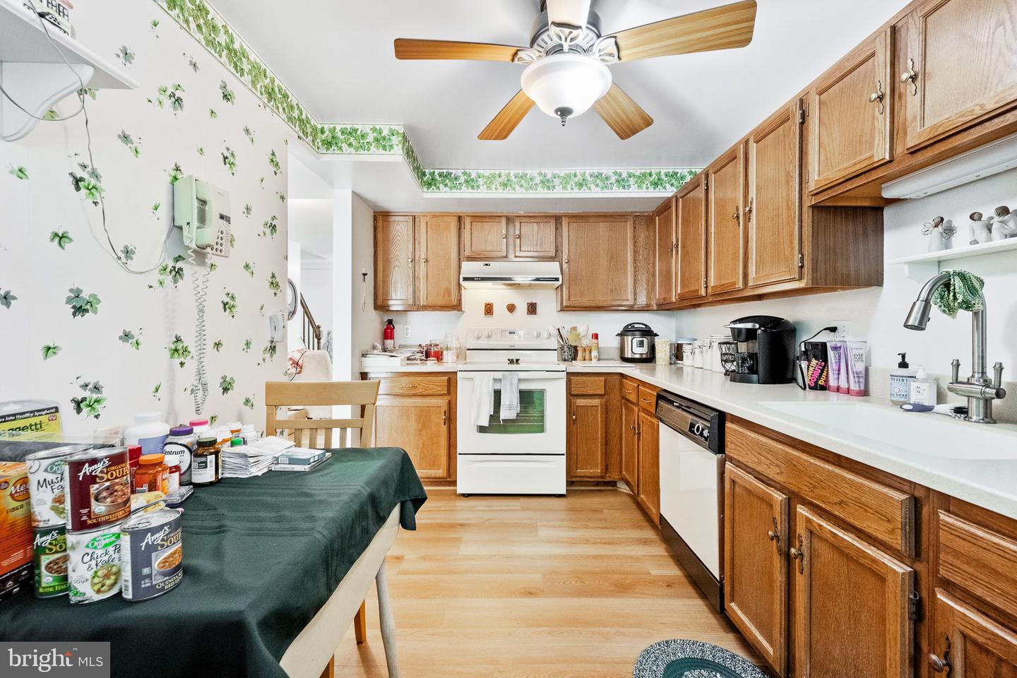 49 HUNTLEY CT, STERLING, Virginia 20165, 3 Bedrooms Bedrooms, ,2 BathroomsBathrooms,Residential,For sale,49 HUNTLEY CT,VALO2098674 MLS # VALO2098674
