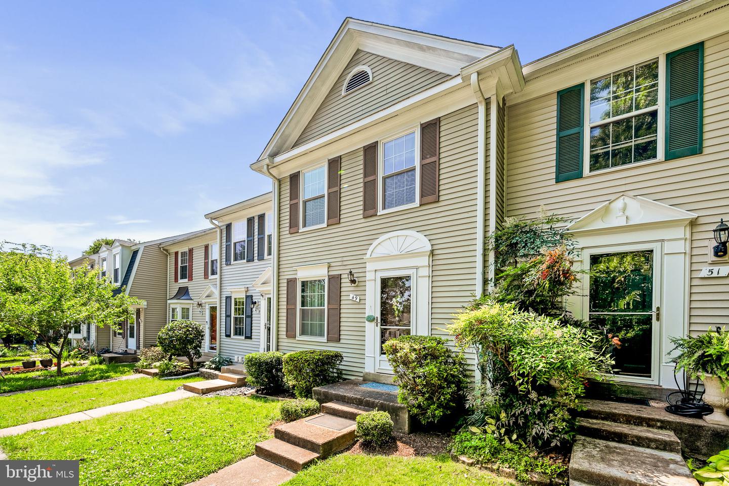 49 HUNTLEY CT, STERLING, Virginia 20165, 3 Bedrooms Bedrooms, ,2 BathroomsBathrooms,Residential,For sale,49 HUNTLEY CT,VALO2098674 MLS # VALO2098674