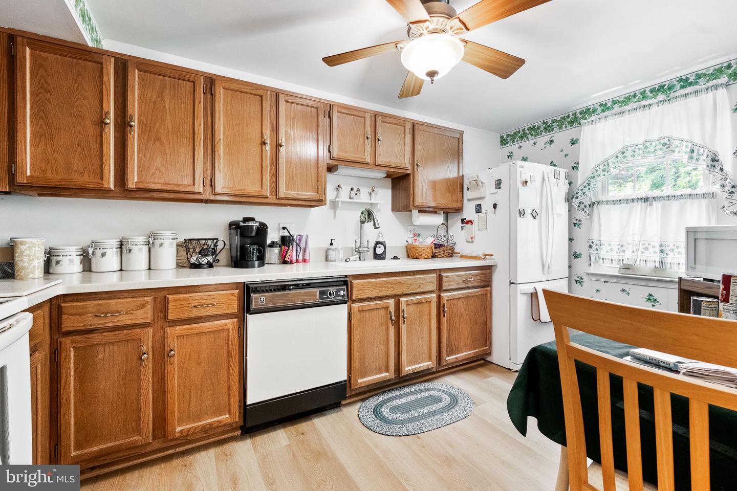 49 HUNTLEY CT, STERLING, Virginia 20165, 3 Bedrooms Bedrooms, ,2 BathroomsBathrooms,Residential,For sale,49 HUNTLEY CT,VALO2098674 MLS # VALO2098674