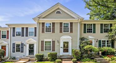 49 HUNTLEY CT, STERLING, Virginia 20165, 3 Bedrooms Bedrooms, ,2 BathroomsBathrooms,Residential,For sale,49 HUNTLEY CT,VALO2098674 MLS # VALO2098674