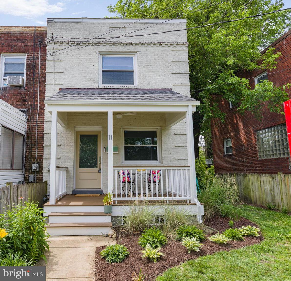 11 CLIFFORD AVE, ALEXANDRIA, Virginia 22305, 3 Bedrooms Bedrooms, ,2 BathroomsBathrooms,Residential,For sale,11 CLIFFORD AVE,VAAX2046066 MLS # VAAX2046066