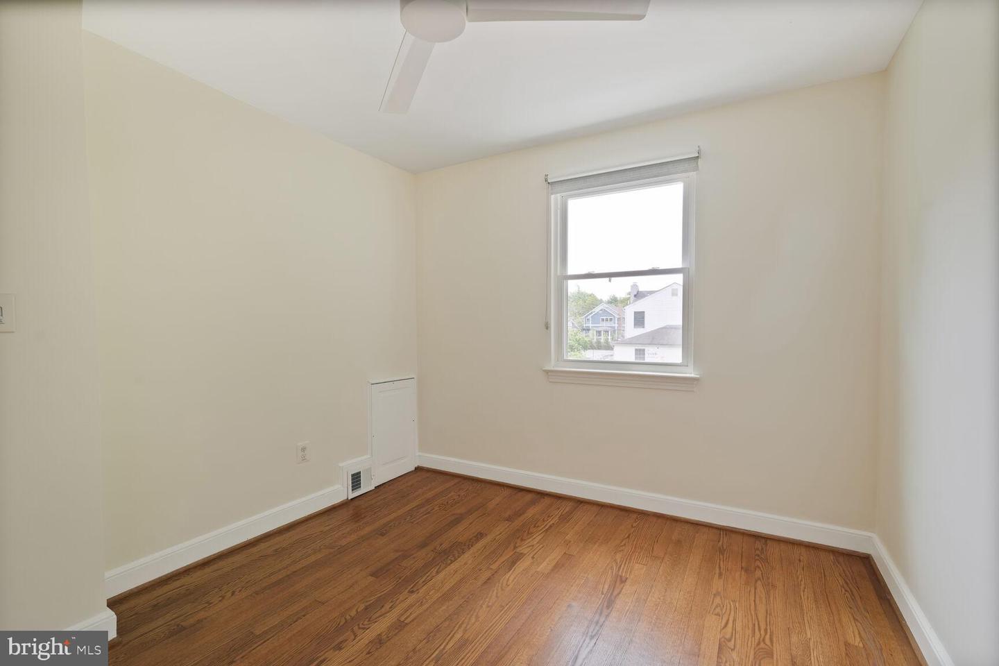 11 CLIFFORD AVE, ALEXANDRIA, Virginia 22305, 3 Bedrooms Bedrooms, ,2 BathroomsBathrooms,Residential,For sale,11 CLIFFORD AVE,VAAX2046066 MLS # VAAX2046066