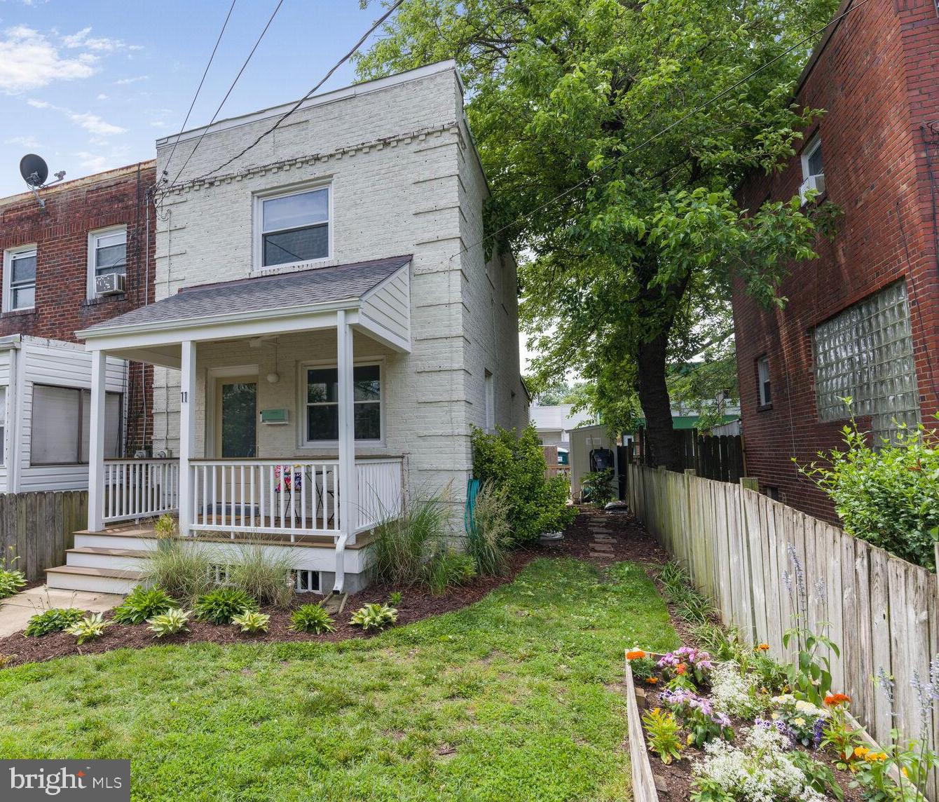 11 CLIFFORD AVE, ALEXANDRIA, Virginia 22305, 3 Bedrooms Bedrooms, ,2 BathroomsBathrooms,Residential,For sale,11 CLIFFORD AVE,VAAX2046066 MLS # VAAX2046066
