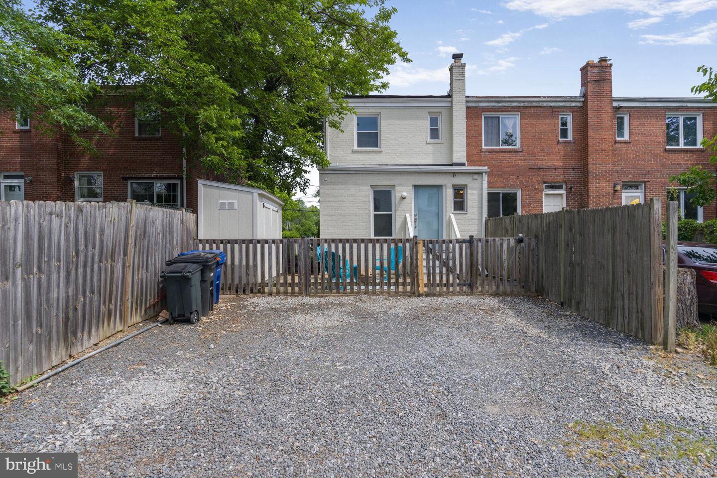 11 CLIFFORD AVE, ALEXANDRIA, Virginia 22305, 3 Bedrooms Bedrooms, ,2 BathroomsBathrooms,Residential,For sale,11 CLIFFORD AVE,VAAX2046066 MLS # VAAX2046066