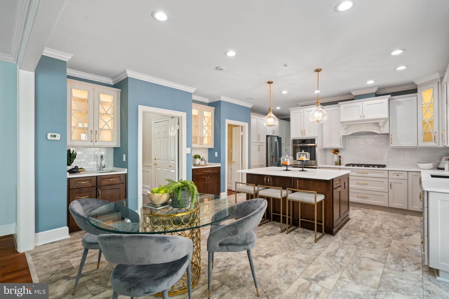 6410 NOBLE ROCK CT, CLIFTON, Virginia 20124, 5 Bedrooms Bedrooms, ,3 BathroomsBathrooms,Residential,For sale,6410 NOBLE ROCK CT,VAFX2245722 MLS # VAFX2245722