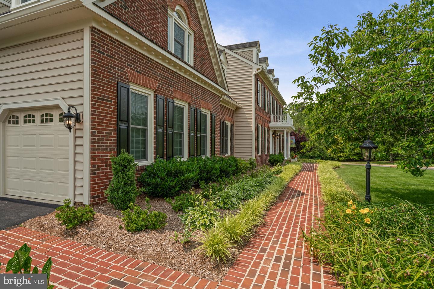 6410 NOBLE ROCK CT, CLIFTON, Virginia 20124, 5 Bedrooms Bedrooms, ,3 BathroomsBathrooms,Residential,For sale,6410 NOBLE ROCK CT,VAFX2245722 MLS # VAFX2245722
