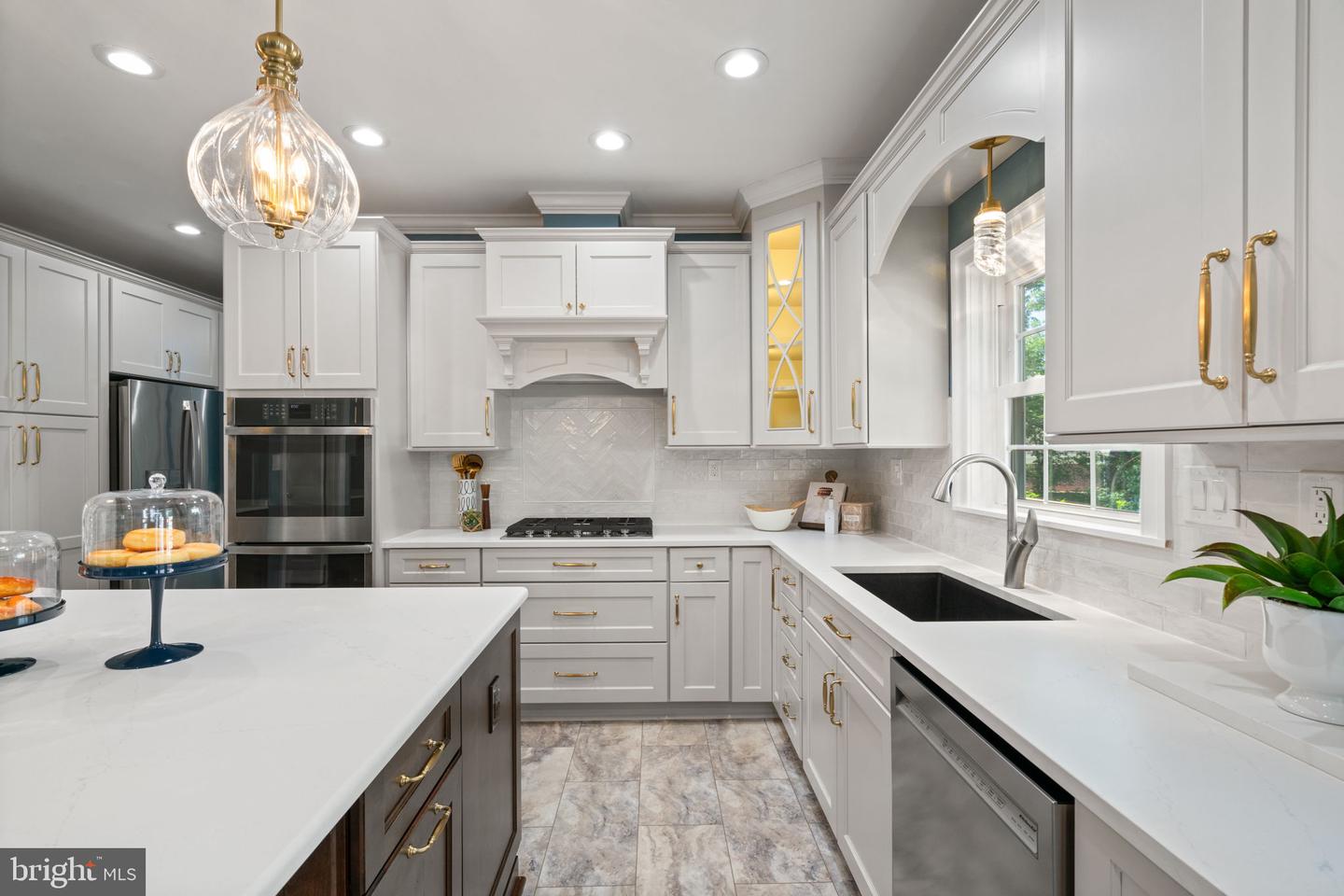 6410 NOBLE ROCK CT, CLIFTON, Virginia 20124, 5 Bedrooms Bedrooms, ,3 BathroomsBathrooms,Residential,For sale,6410 NOBLE ROCK CT,VAFX2245722 MLS # VAFX2245722