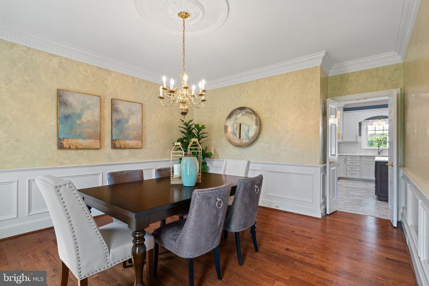 6410 NOBLE ROCK CT, CLIFTON, Virginia 20124, 5 Bedrooms Bedrooms, ,3 BathroomsBathrooms,Residential,For sale,6410 NOBLE ROCK CT,VAFX2245722 MLS # VAFX2245722