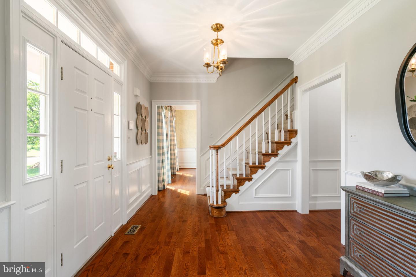 6410 NOBLE ROCK CT, CLIFTON, Virginia 20124, 5 Bedrooms Bedrooms, ,3 BathroomsBathrooms,Residential,For sale,6410 NOBLE ROCK CT,VAFX2245722 MLS # VAFX2245722