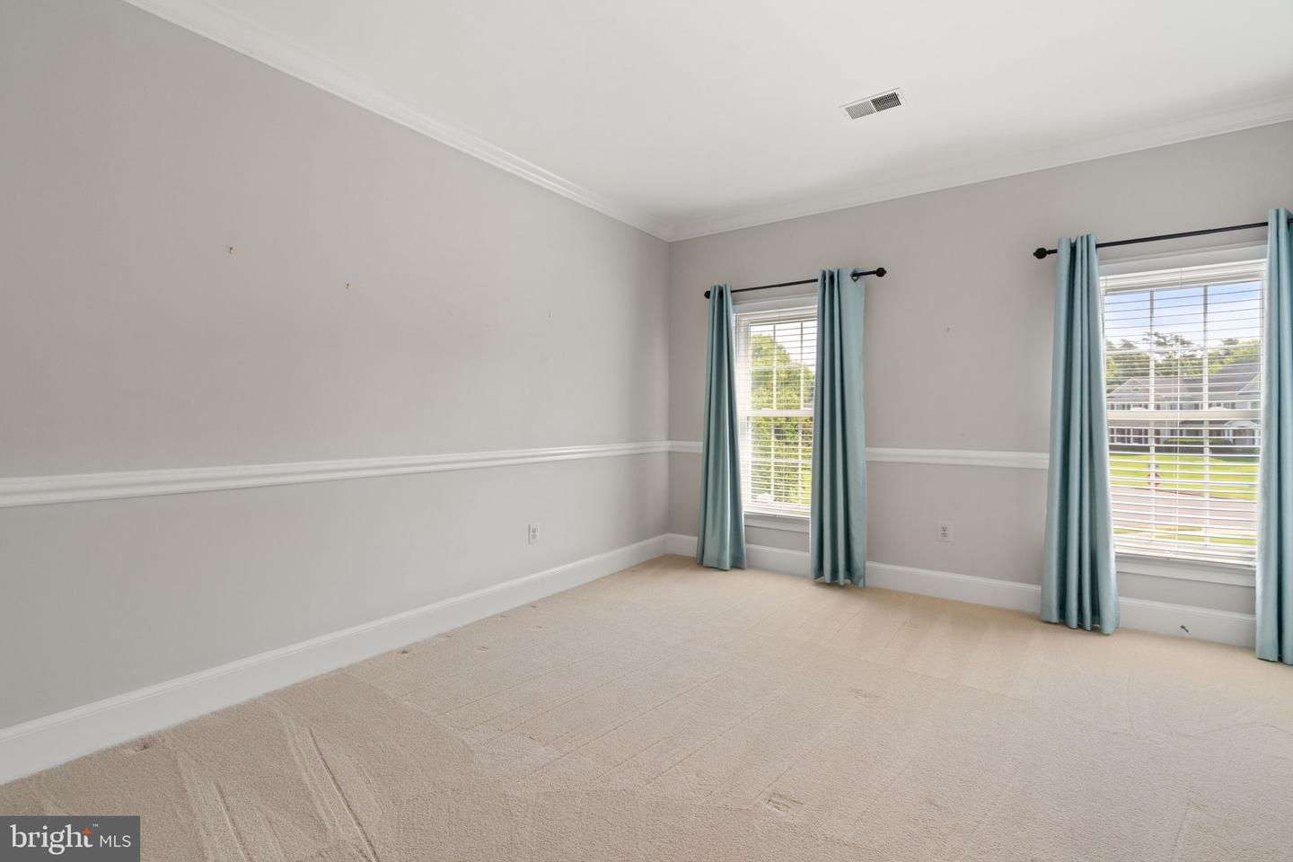6410 NOBLE ROCK CT, CLIFTON, Virginia 20124, 5 Bedrooms Bedrooms, ,3 BathroomsBathrooms,Residential,For sale,6410 NOBLE ROCK CT,VAFX2245722 MLS # VAFX2245722