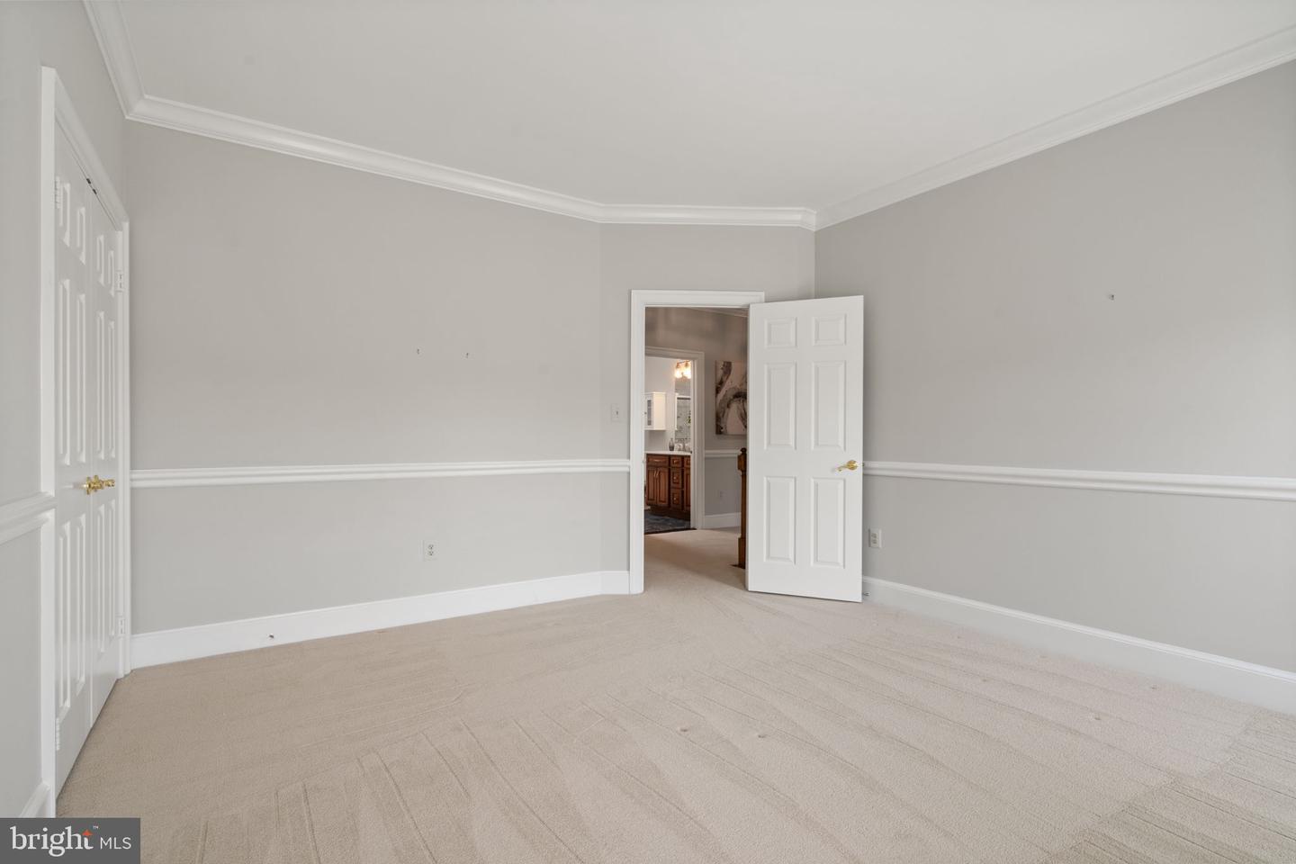 6410 NOBLE ROCK CT, CLIFTON, Virginia 20124, 5 Bedrooms Bedrooms, ,3 BathroomsBathrooms,Residential,For sale,6410 NOBLE ROCK CT,VAFX2245722 MLS # VAFX2245722