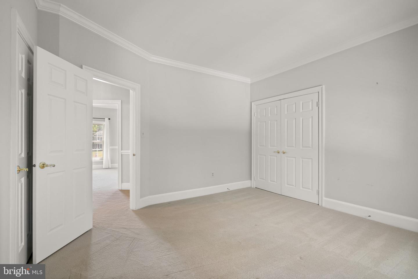 6410 NOBLE ROCK CT, CLIFTON, Virginia 20124, 5 Bedrooms Bedrooms, ,3 BathroomsBathrooms,Residential,For sale,6410 NOBLE ROCK CT,VAFX2245722 MLS # VAFX2245722