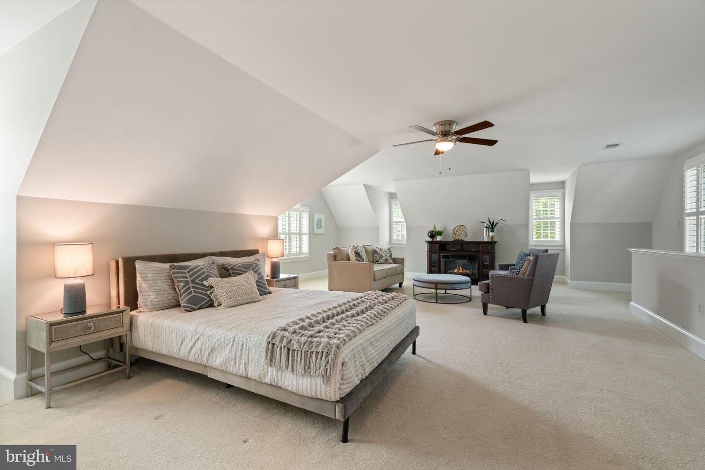 6410 NOBLE ROCK CT, CLIFTON, Virginia 20124, 5 Bedrooms Bedrooms, ,3 BathroomsBathrooms,Residential,For sale,6410 NOBLE ROCK CT,VAFX2245722 MLS # VAFX2245722
