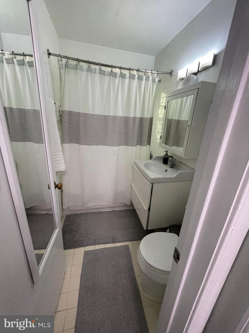 1744 N RHODES ST #5-310, ARLINGTON, Virginia 22201, 2 Bedrooms Bedrooms, ,1 BathroomBathrooms,Residential,For sale,1744 N RHODES ST #5-310,VAAR2058680 MLS # VAAR2058680