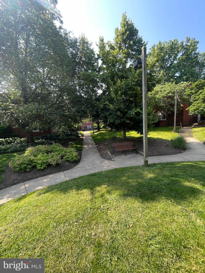 1744 N RHODES ST #5-310, ARLINGTON, Virginia 22201, 2 Bedrooms Bedrooms, ,1 BathroomBathrooms,Residential,For sale,1744 N RHODES ST #5-310,VAAR2058680 MLS # VAAR2058680
