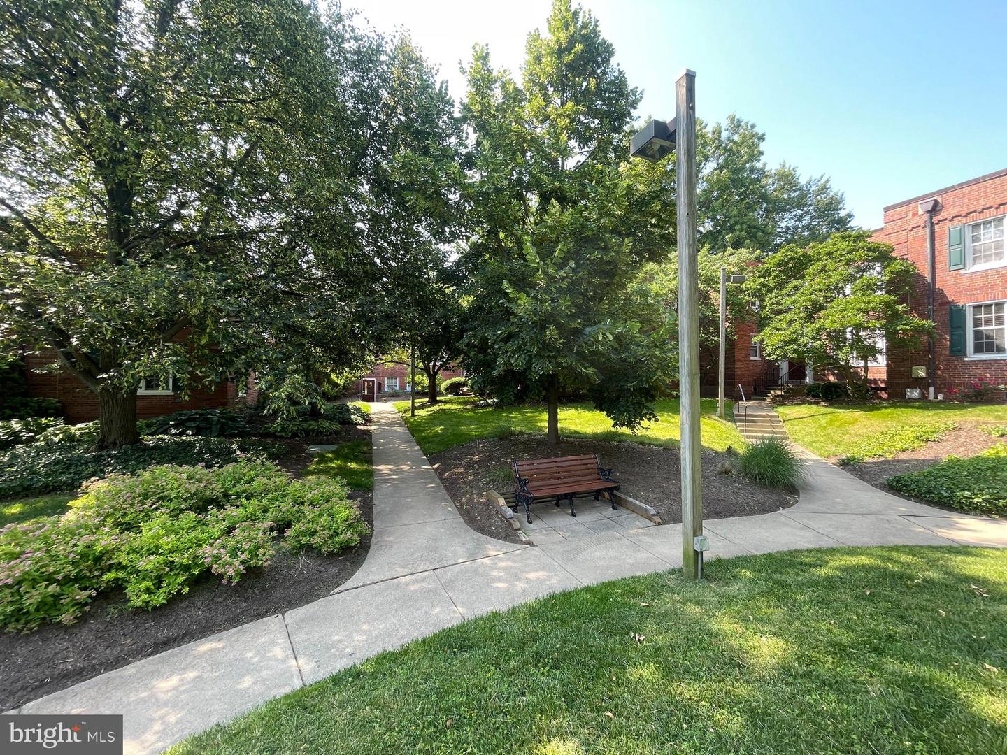 1744 N RHODES ST #5-310, ARLINGTON, Virginia 22201, 2 Bedrooms Bedrooms, ,1 BathroomBathrooms,Residential,For sale,1744 N RHODES ST #5-310,VAAR2058680 MLS # VAAR2058680