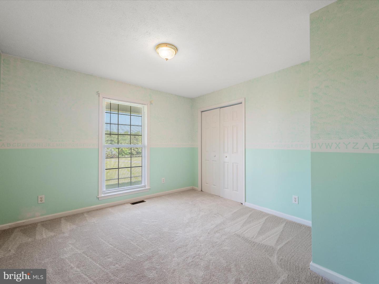 98 ROYALWOOD DR, WOODSTOCK, Virginia 22664, 4 Bedrooms Bedrooms, ,3 BathroomsBathrooms,Residential,For sale,98 ROYALWOOD DR,VASH2011658 MLS # VASH2011658