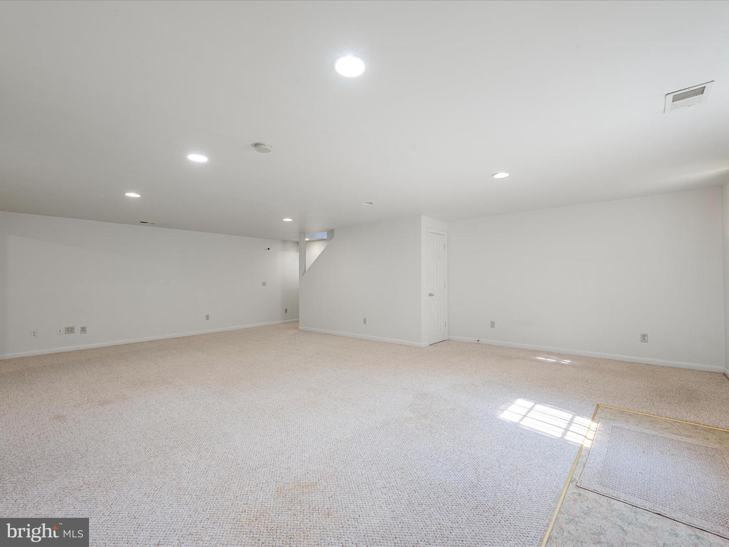 98 ROYALWOOD DR, WOODSTOCK, Virginia 22664, 4 Bedrooms Bedrooms, ,3 BathroomsBathrooms,Residential,For sale,98 ROYALWOOD DR,VASH2011658 MLS # VASH2011658
