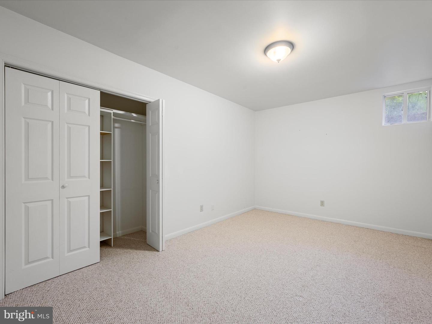 98 ROYALWOOD DR, WOODSTOCK, Virginia 22664, 4 Bedrooms Bedrooms, ,3 BathroomsBathrooms,Residential,For sale,98 ROYALWOOD DR,VASH2011658 MLS # VASH2011658