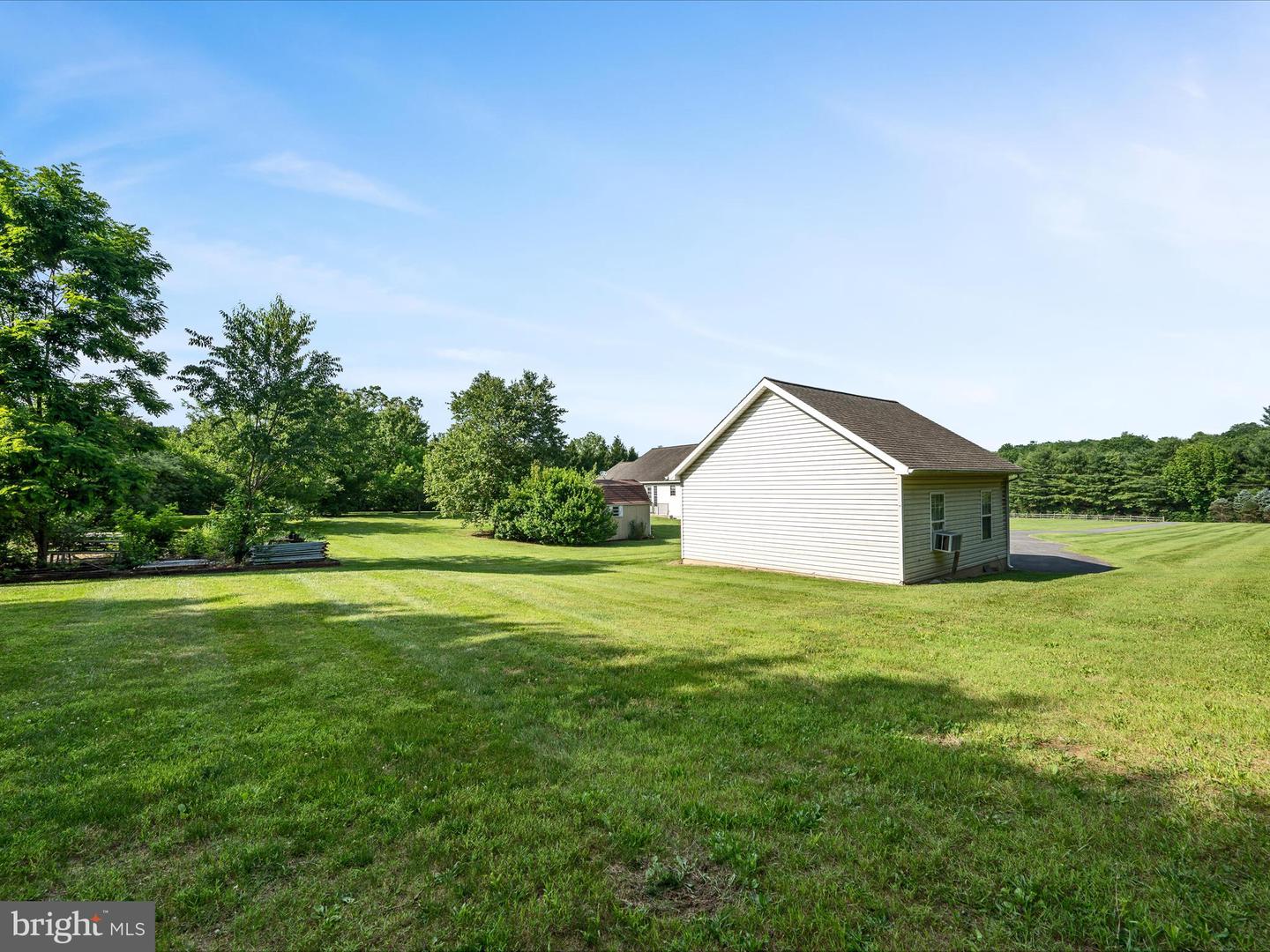 98 ROYALWOOD DR, WOODSTOCK, Virginia 22664, 4 Bedrooms Bedrooms, ,3 BathroomsBathrooms,Residential,For sale,98 ROYALWOOD DR,VASH2011658 MLS # VASH2011658