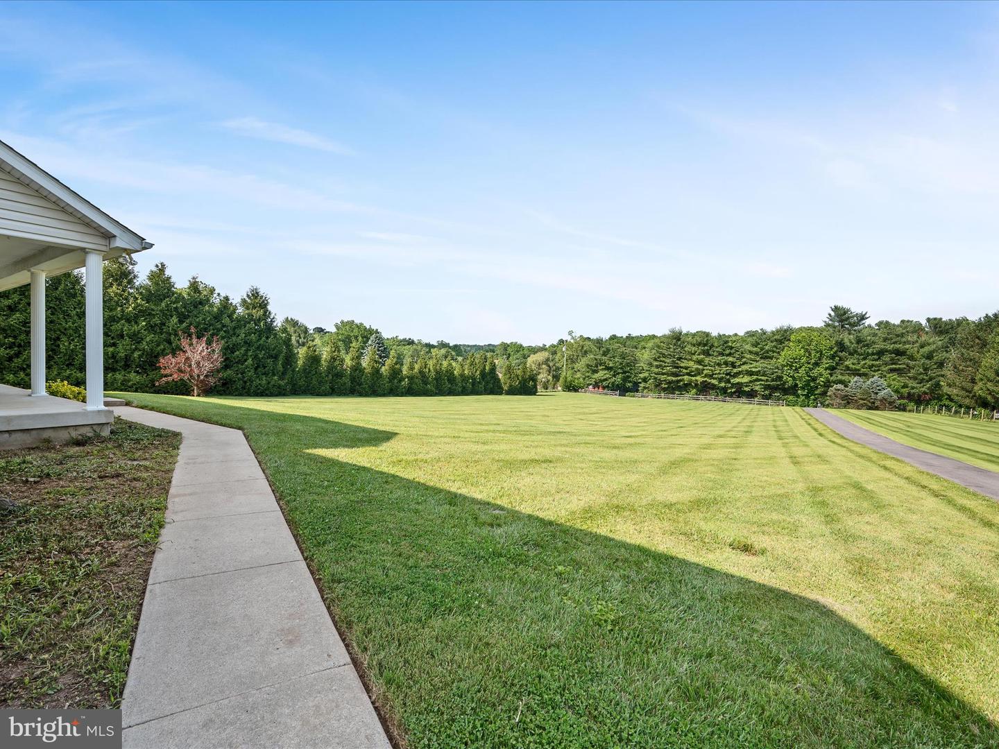 98 ROYALWOOD DR, WOODSTOCK, Virginia 22664, 4 Bedrooms Bedrooms, ,3 BathroomsBathrooms,Residential,For sale,98 ROYALWOOD DR,VASH2011658 MLS # VASH2011658