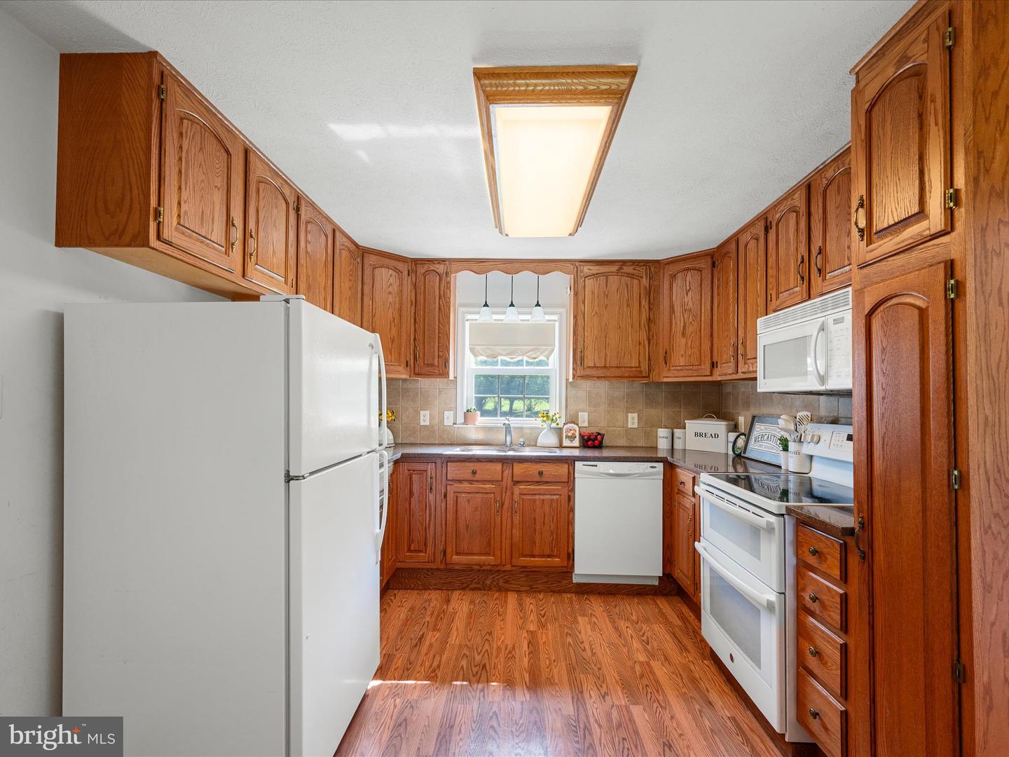 98 ROYALWOOD DR, WOODSTOCK, Virginia 22664, 4 Bedrooms Bedrooms, ,3 BathroomsBathrooms,Residential,For sale,98 ROYALWOOD DR,VASH2011658 MLS # VASH2011658