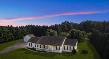 98 ROYALWOOD DR, WOODSTOCK, Virginia 22664, 4 Bedrooms Bedrooms, ,3 BathroomsBathrooms,Residential,For sale,98 ROYALWOOD DR,VASH2011658 MLS # VASH2011658
