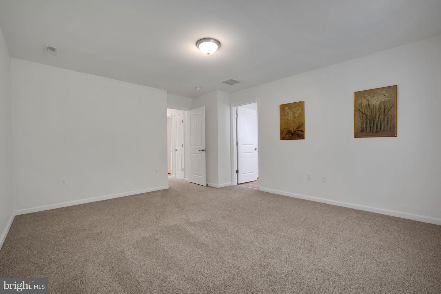 2862 ROSEMARY LN, FALLS CHURCH, Virginia 22042, 4 Bedrooms Bedrooms, ,3 BathroomsBathrooms,Residential,For sale,2862 ROSEMARY LN,VAFX2246100 MLS # VAFX2246100