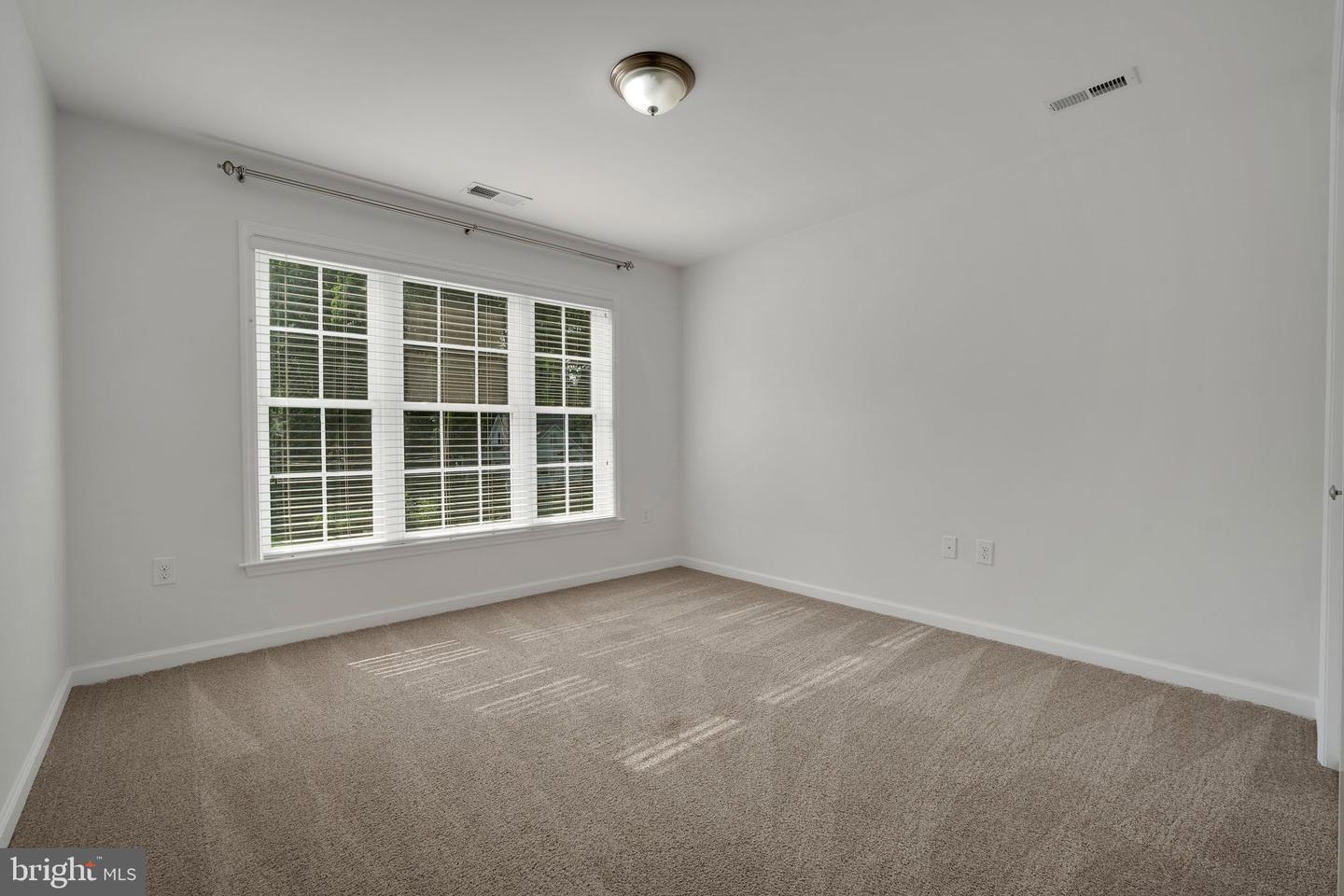 2862 ROSEMARY LN, FALLS CHURCH, Virginia 22042, 4 Bedrooms Bedrooms, ,3 BathroomsBathrooms,Residential,For sale,2862 ROSEMARY LN,VAFX2246100 MLS # VAFX2246100