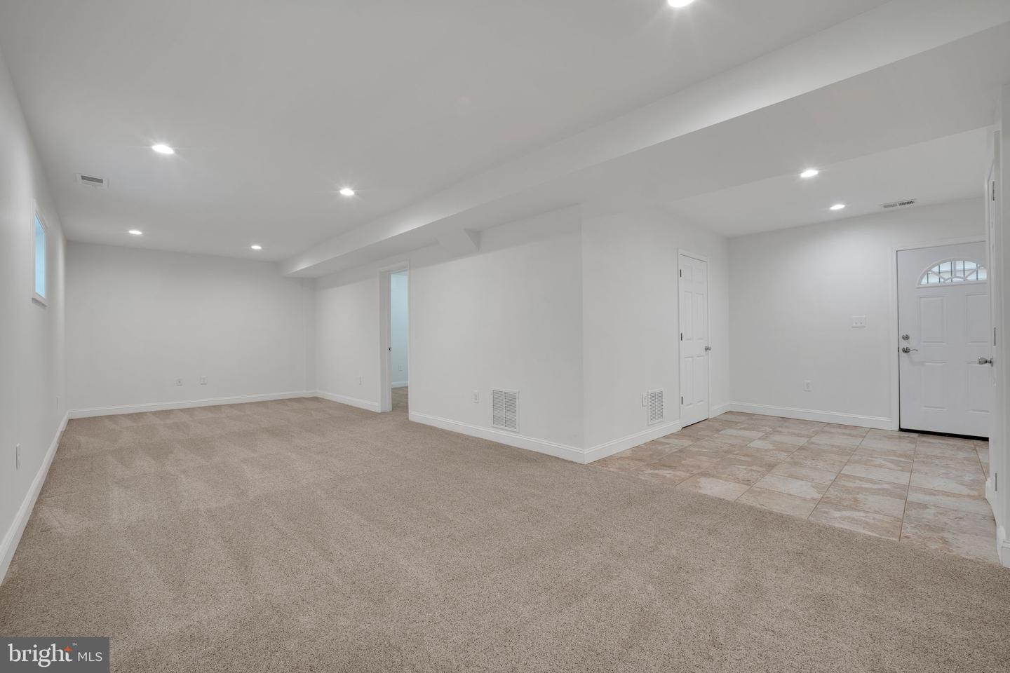 2862 ROSEMARY LN, FALLS CHURCH, Virginia 22042, 4 Bedrooms Bedrooms, ,3 BathroomsBathrooms,Residential,For sale,2862 ROSEMARY LN,VAFX2246100 MLS # VAFX2246100