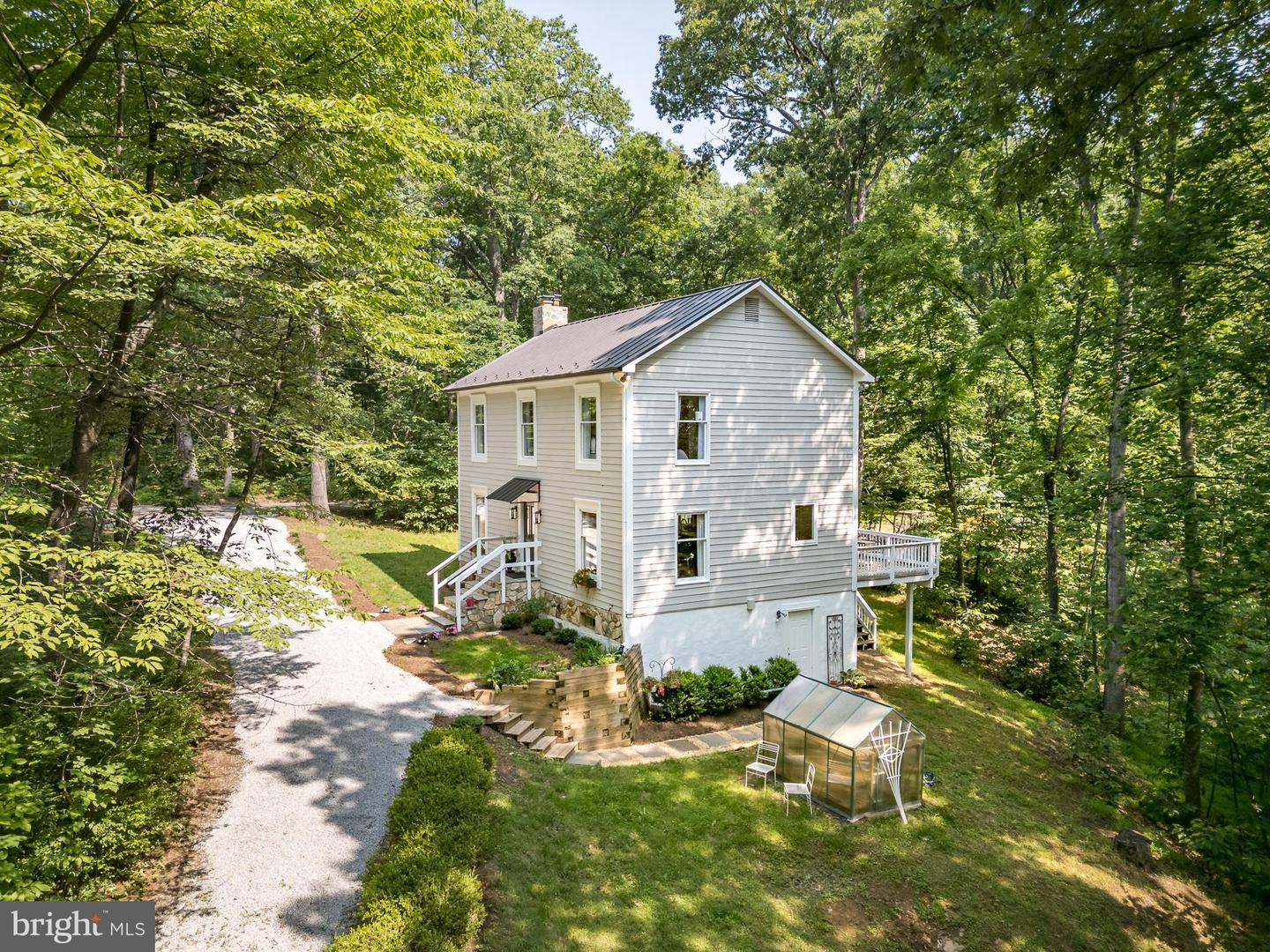 20808 WILD GOOSE LN, LEESBURG, Virginia 20175, 4 Bedrooms Bedrooms, ,3 BathroomsBathrooms,Residential,For sale,20808 WILD GOOSE LN,VALO2098990 MLS # VALO2098990