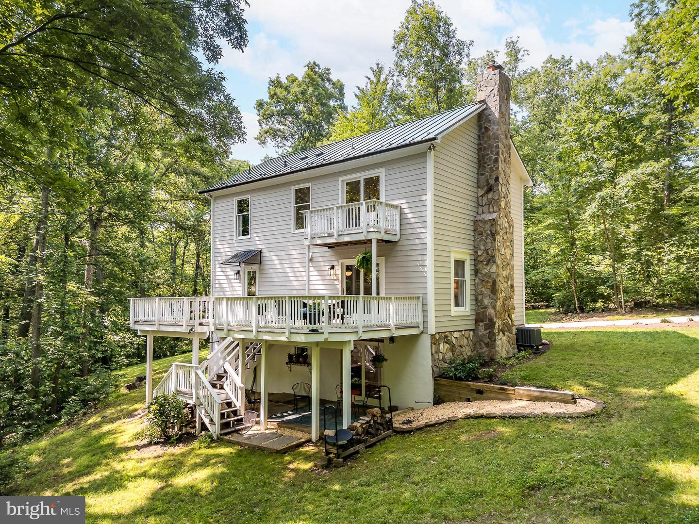 20808 WILD GOOSE LN, LEESBURG, Virginia 20175, 4 Bedrooms Bedrooms, ,3 BathroomsBathrooms,Residential,For sale,20808 WILD GOOSE LN,VALO2098990 MLS # VALO2098990