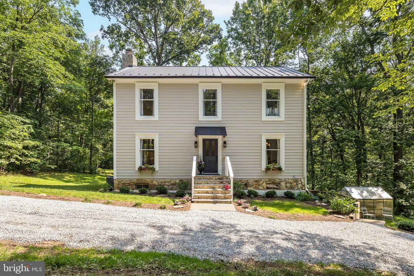 20808 WILD GOOSE LN, LEESBURG, Virginia 20175, 4 Bedrooms Bedrooms, ,3 BathroomsBathrooms,Residential,For sale,20808 WILD GOOSE LN,VALO2098990 MLS # VALO2098990