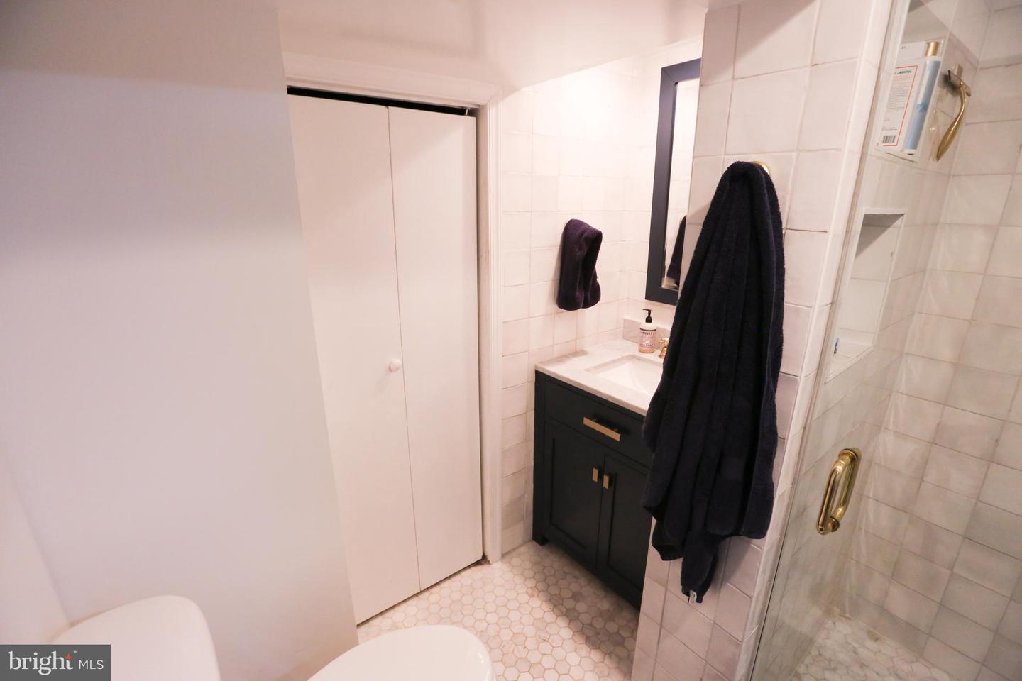 2707 FAIRHAVEN AVE, ALEXANDRIA, Virginia 22303, 2 Bedrooms Bedrooms, ,2 BathroomsBathrooms,Residential,For sale,2707 FAIRHAVEN AVE,VAFX2246002 MLS # VAFX2246002