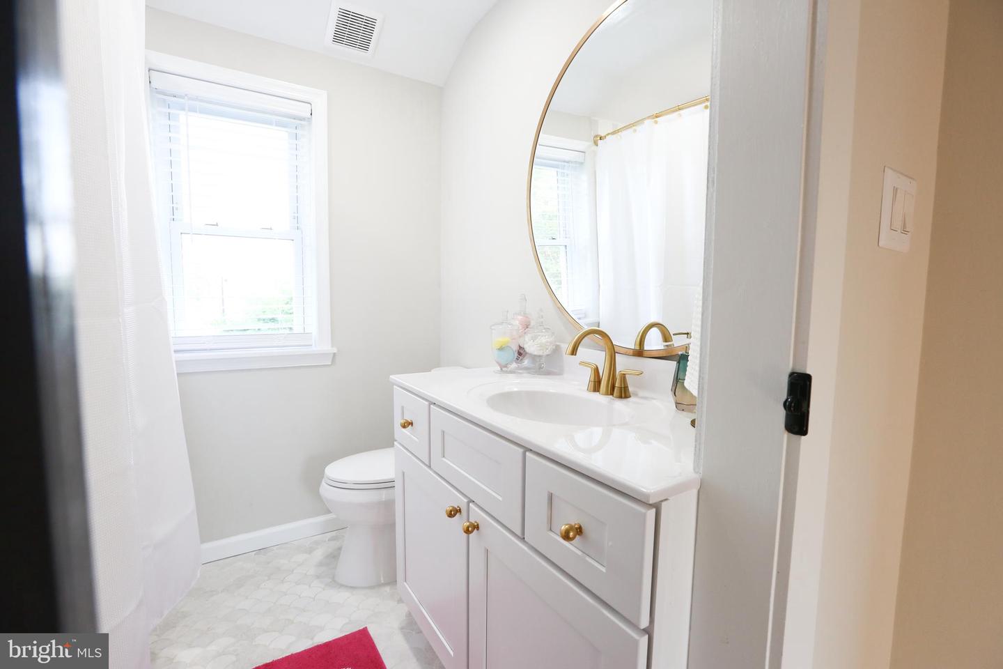 2707 FAIRHAVEN AVE, ALEXANDRIA, Virginia 22303, 2 Bedrooms Bedrooms, ,2 BathroomsBathrooms,Residential,For sale,2707 FAIRHAVEN AVE,VAFX2246002 MLS # VAFX2246002