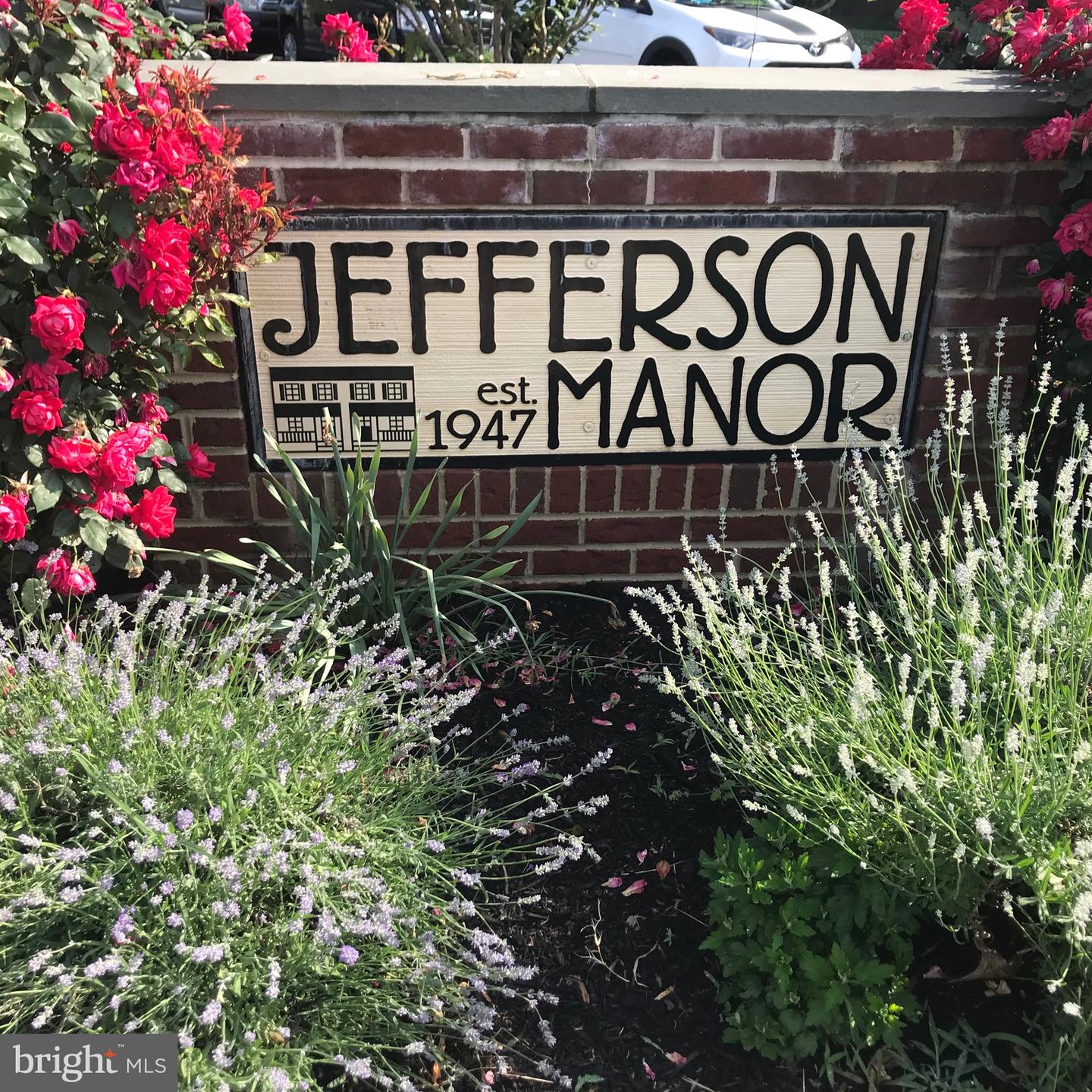 2707 FAIRHAVEN AVE, ALEXANDRIA, Virginia 22303, 2 Bedrooms Bedrooms, ,2 BathroomsBathrooms,Residential,For sale,2707 FAIRHAVEN AVE,VAFX2246002 MLS # VAFX2246002