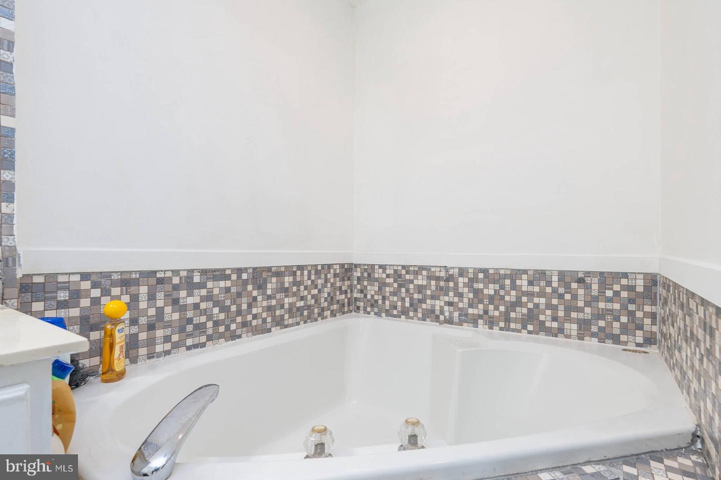 10288 CALYPSO DR, MANASSAS, Virginia 20110, 4 Bedrooms Bedrooms, ,3 BathroomsBathrooms,Residential,For sale,10288 CALYPSO DR,VAMN2008460 MLS # VAMN2008460