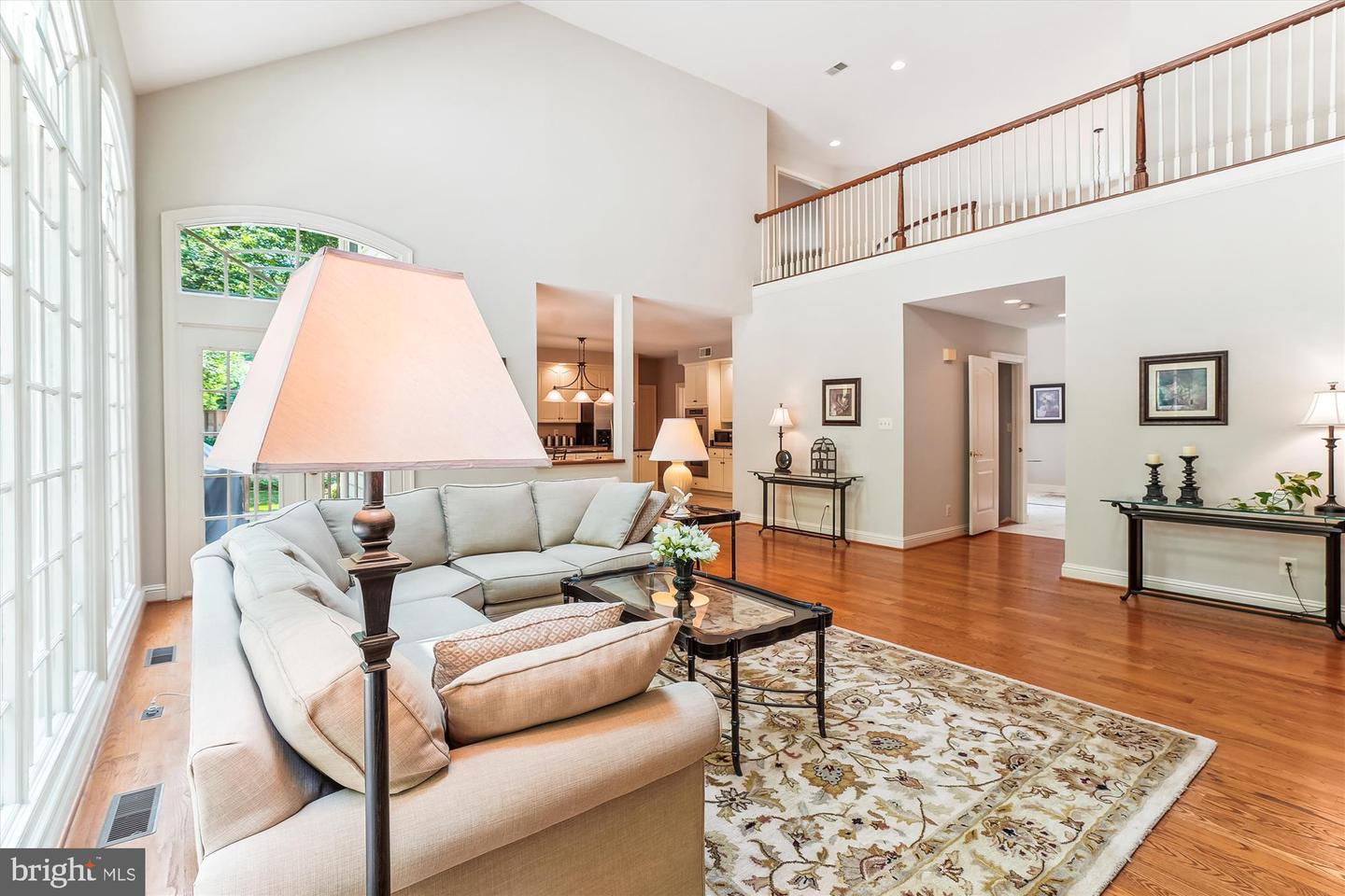 9111 OAK CHASE CT, FAIRFAX STATION, Virginia 22039, 4 Bedrooms Bedrooms, ,3 BathroomsBathrooms,Residential,For sale,9111 OAK CHASE CT,VAFX2245910 MLS # VAFX2245910