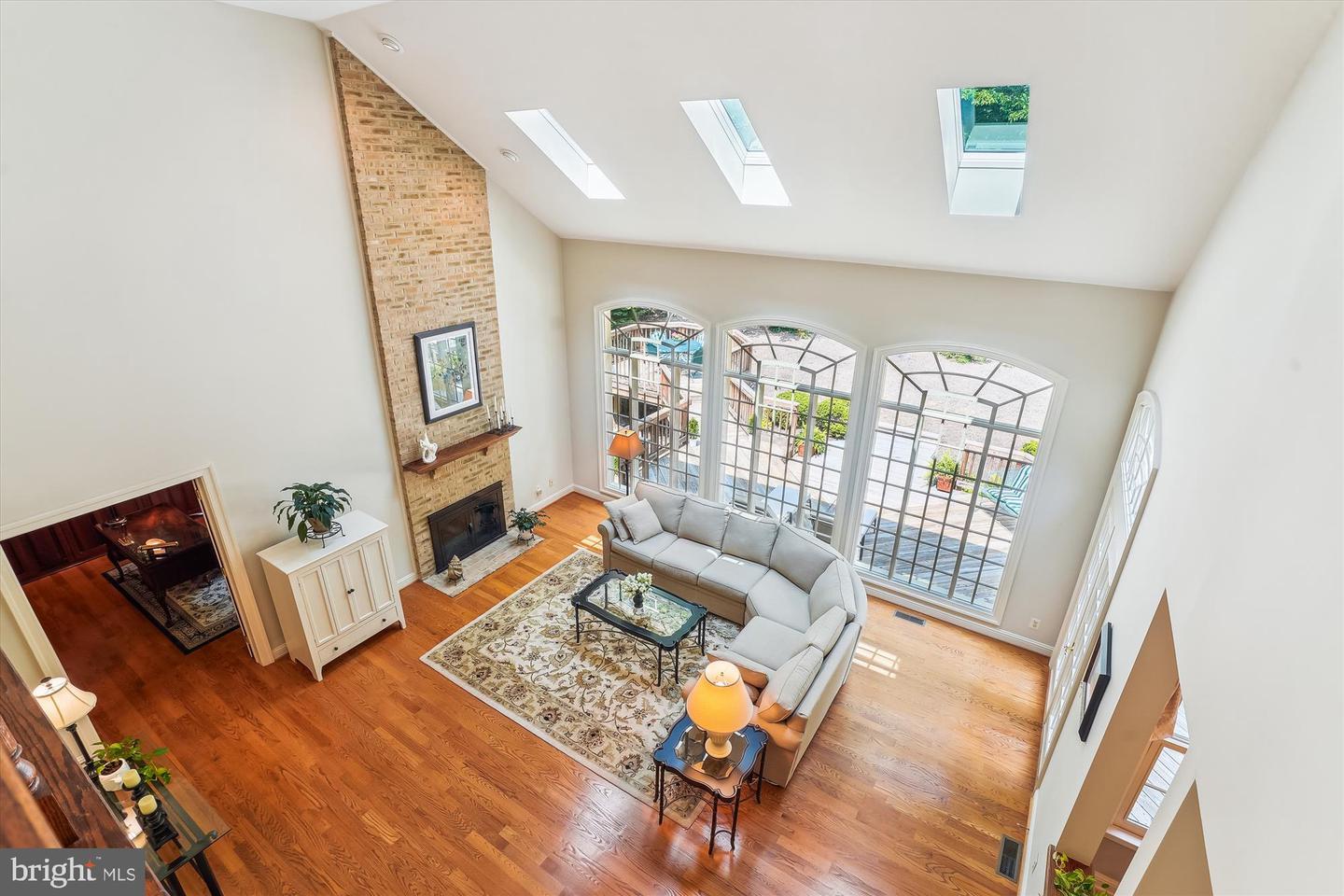 9111 OAK CHASE CT, FAIRFAX STATION, Virginia 22039, 4 Bedrooms Bedrooms, ,3 BathroomsBathrooms,Residential,For sale,9111 OAK CHASE CT,VAFX2245910 MLS # VAFX2245910