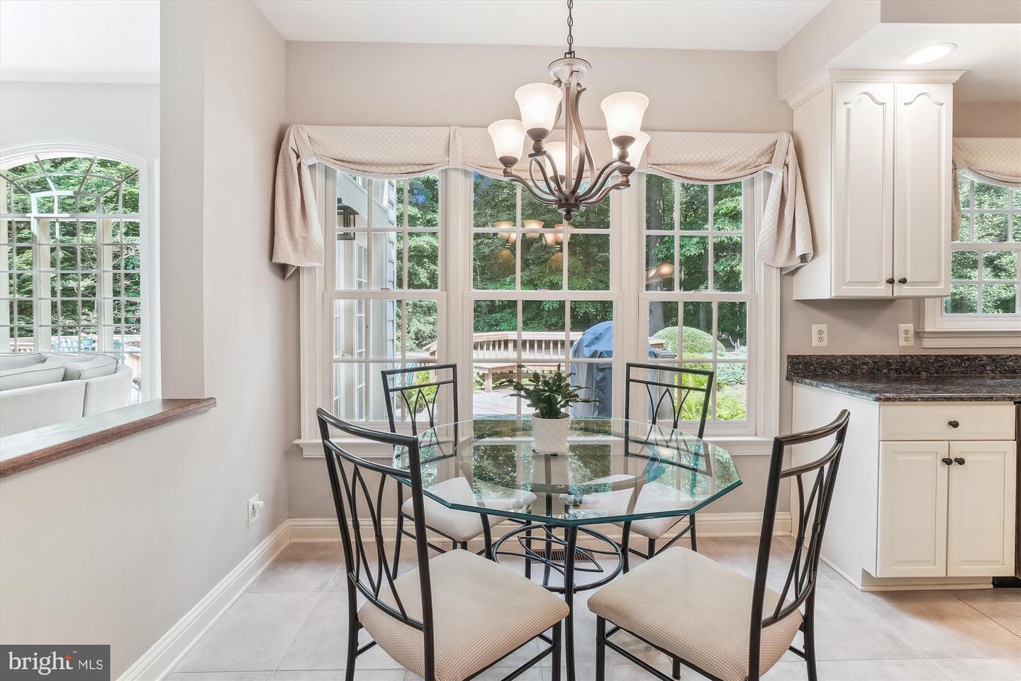 9111 OAK CHASE CT, FAIRFAX STATION, Virginia 22039, 4 Bedrooms Bedrooms, ,3 BathroomsBathrooms,Residential,For sale,9111 OAK CHASE CT,VAFX2245910 MLS # VAFX2245910