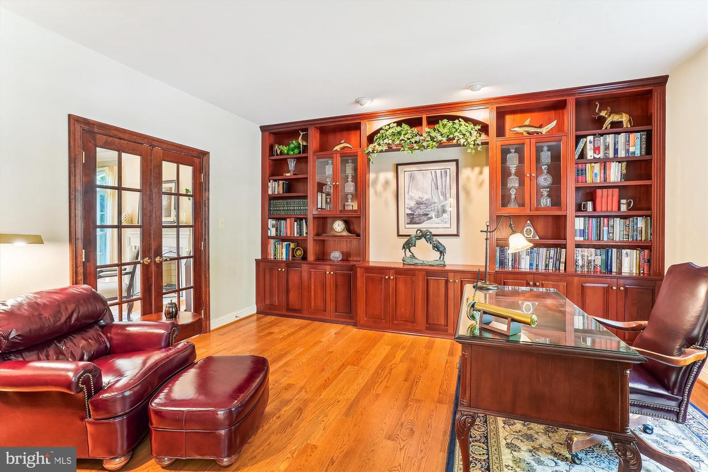 9111 OAK CHASE CT, FAIRFAX STATION, Virginia 22039, 4 Bedrooms Bedrooms, ,3 BathroomsBathrooms,Residential,For sale,9111 OAK CHASE CT,VAFX2245910 MLS # VAFX2245910